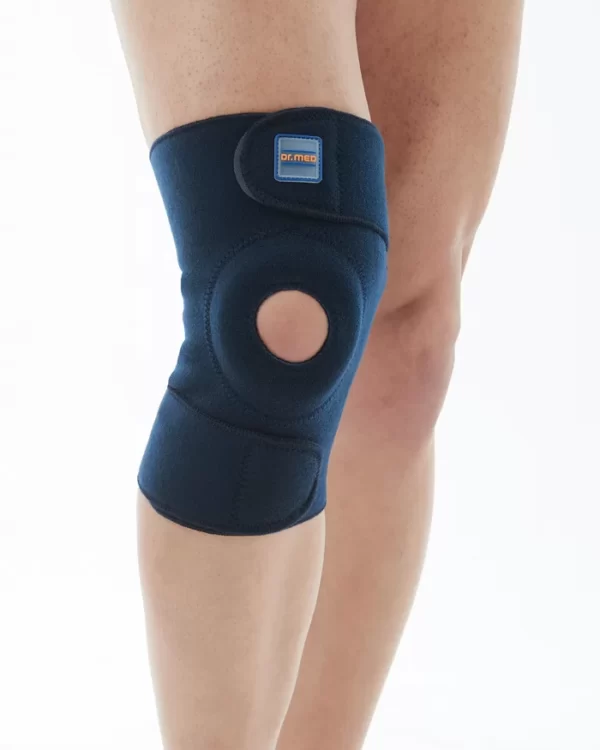 Open patella knee brace for sprains