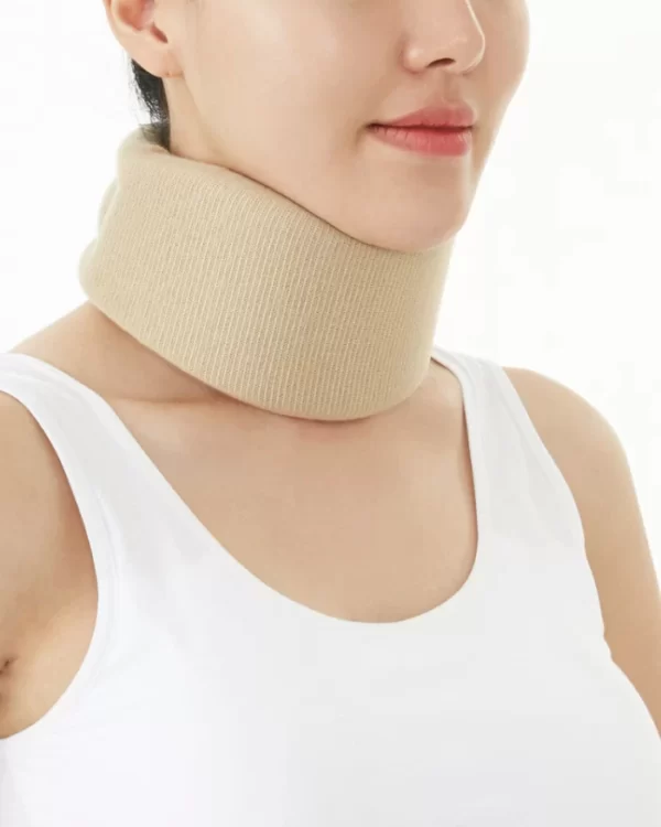 Soft cervical collar brace for neck support