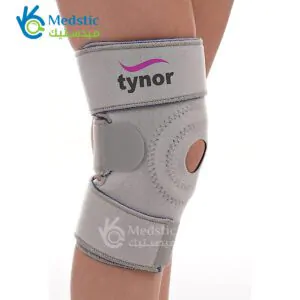 Knee support with straps